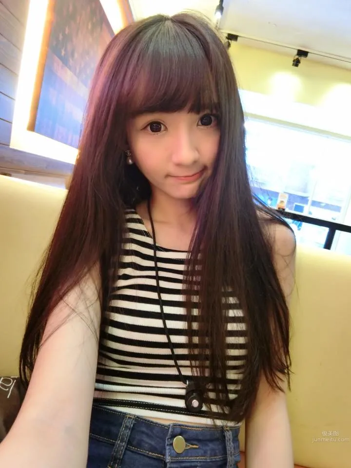 Mini Ami, Big-Eyed Model Who Looks Like a Doll photo 20