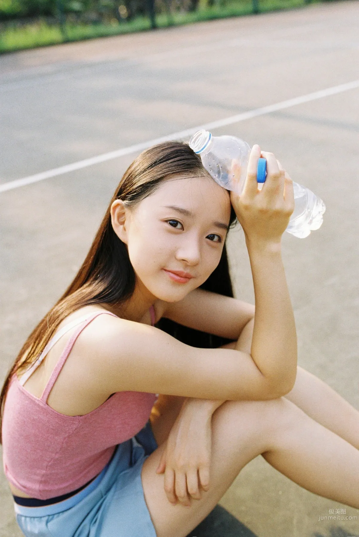Yinyue Liao: Moon photo 34