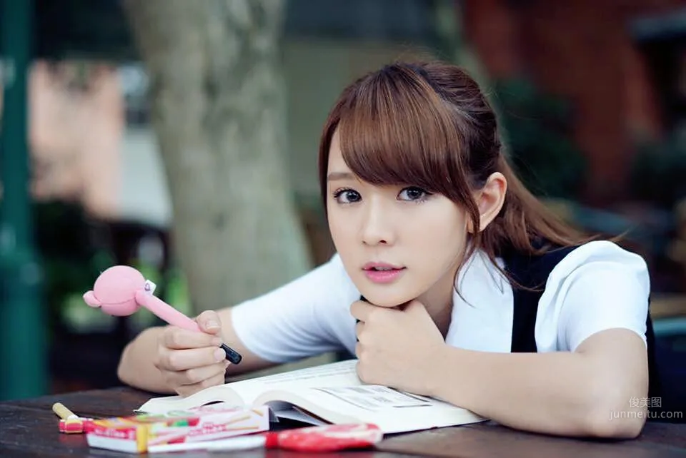 Lisa莉莎- 32D可愛正妹海量私房寫真 23