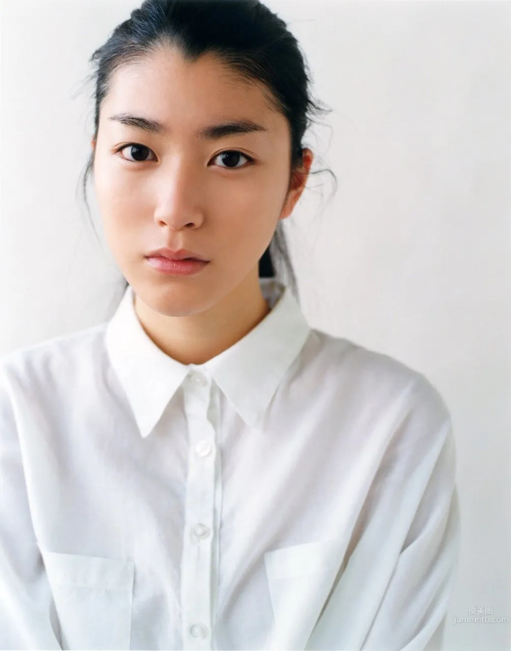 成海璃子- 清纯派兼实力派的女优_0