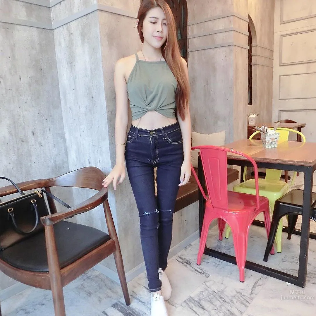 Hannah Yap, Malaysian Beauty with a Good Figure and Oval Face photo 13