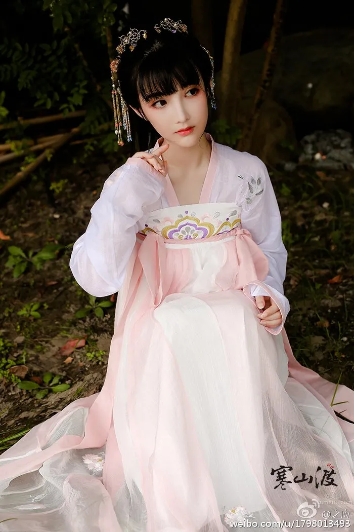 之應- 蘿莉妹子俏皮寫真 4