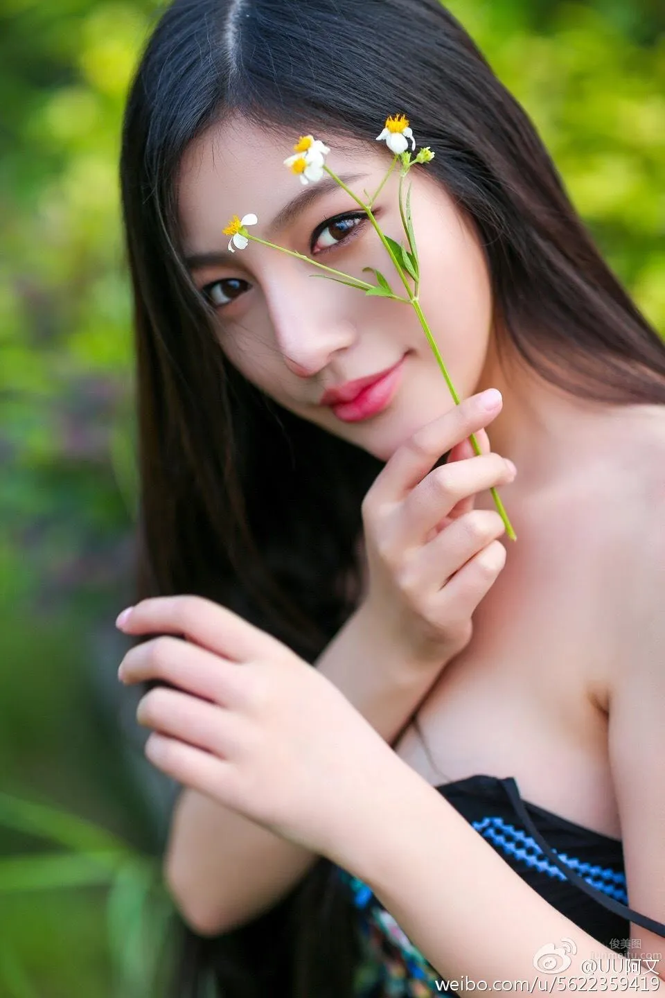 UU Awen - Super Cute Little Girl Weibo Private Shoot Photos photo 6