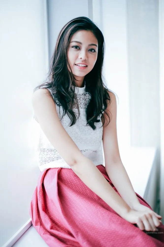 Amy Lo, A Fairy-Like Mixed-Race Beauty photo 19