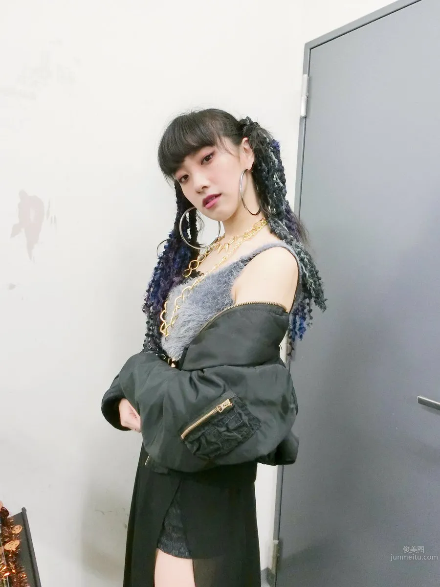 Kurumi Nakata, Exclusive Model of the Cool Beauty Zipper photo 6