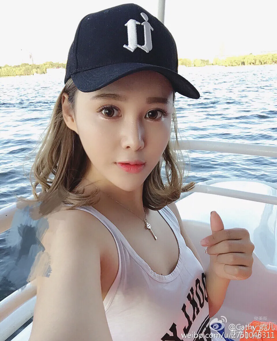 athy_霓兒- 微博私房美圖 24