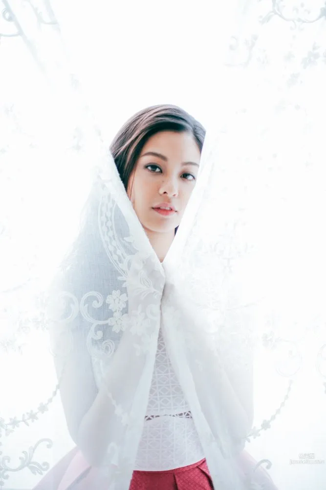 Amy Lo, A Fairy-Like Mixed-Race Beauty photo 24