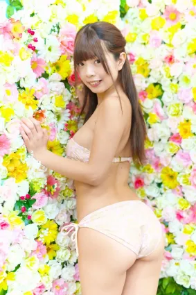 柚月彩那- G奶蘿莉小美女