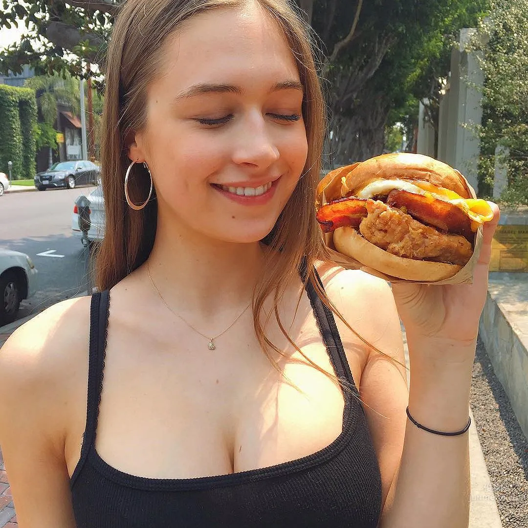 Elsie Hewitt- 天菜级洋妞～令荷尔蒙高涨的性感美图_17