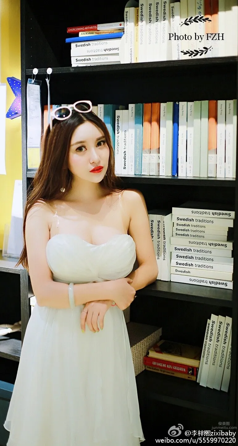Li Zixi - Weibo Sexy Temptation Photos photo 29