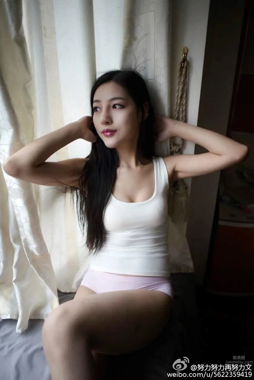 UU Awen - Super Cute Little Girl Weibo Private Shoot Photos photo 22