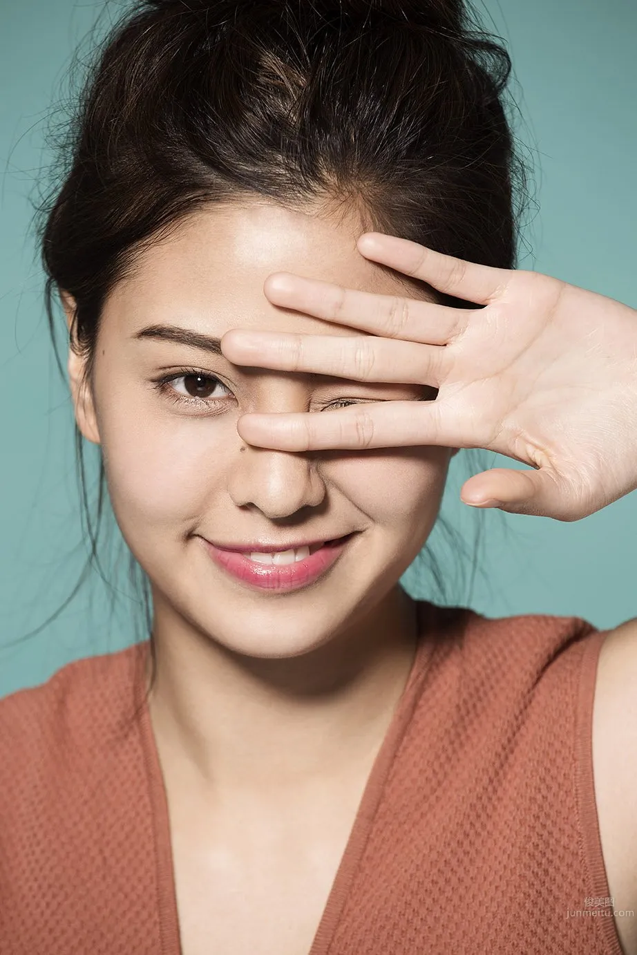Amy Lo, A Fairy-Like Mixed-Race Beauty photo 5