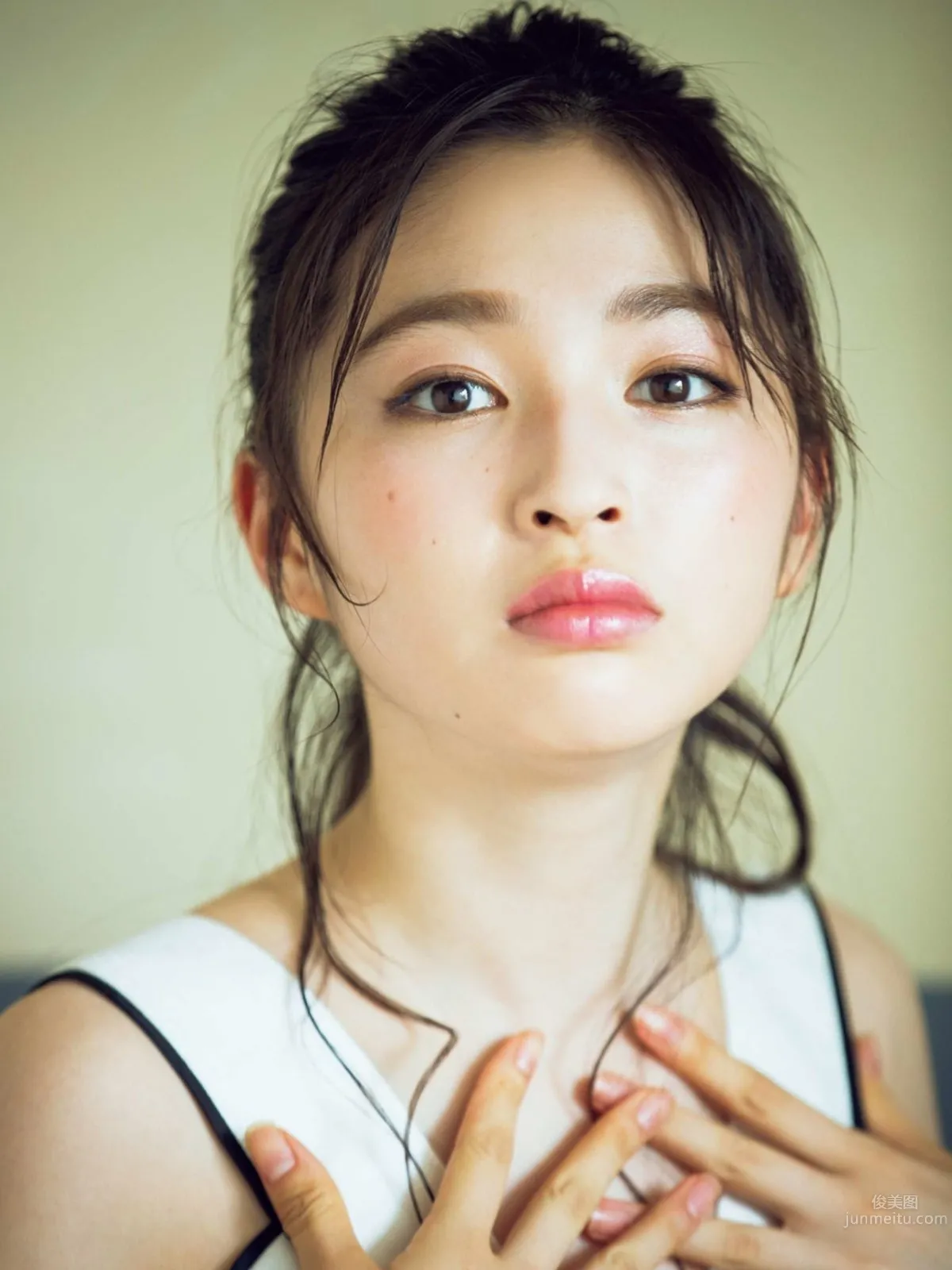 上西星來- 充滿透明感的美貌 5
