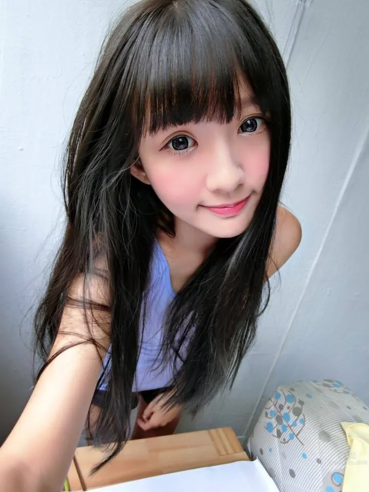 Mini Ami, Big-Eyed Model Who Looks Like a Doll photo 12