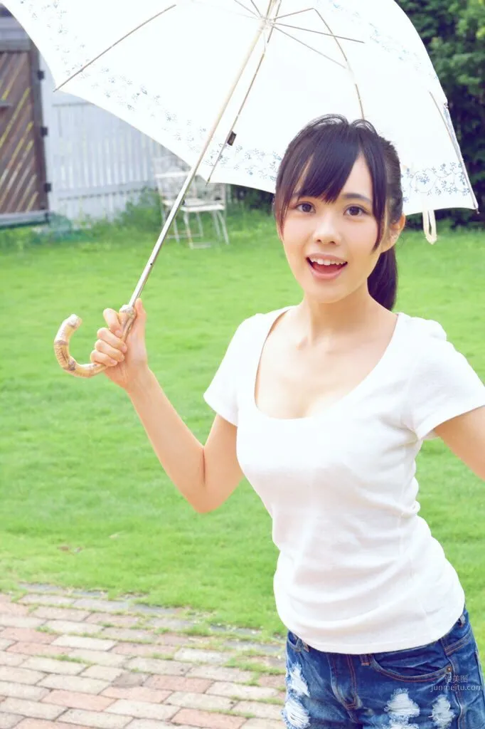 田中みか- 雪肌膚派美少女大膽寫真 33