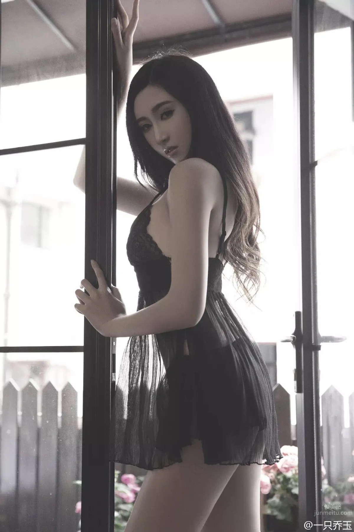 Qiao Yu - Long Legs Sexy Index Off the Charts photo 18