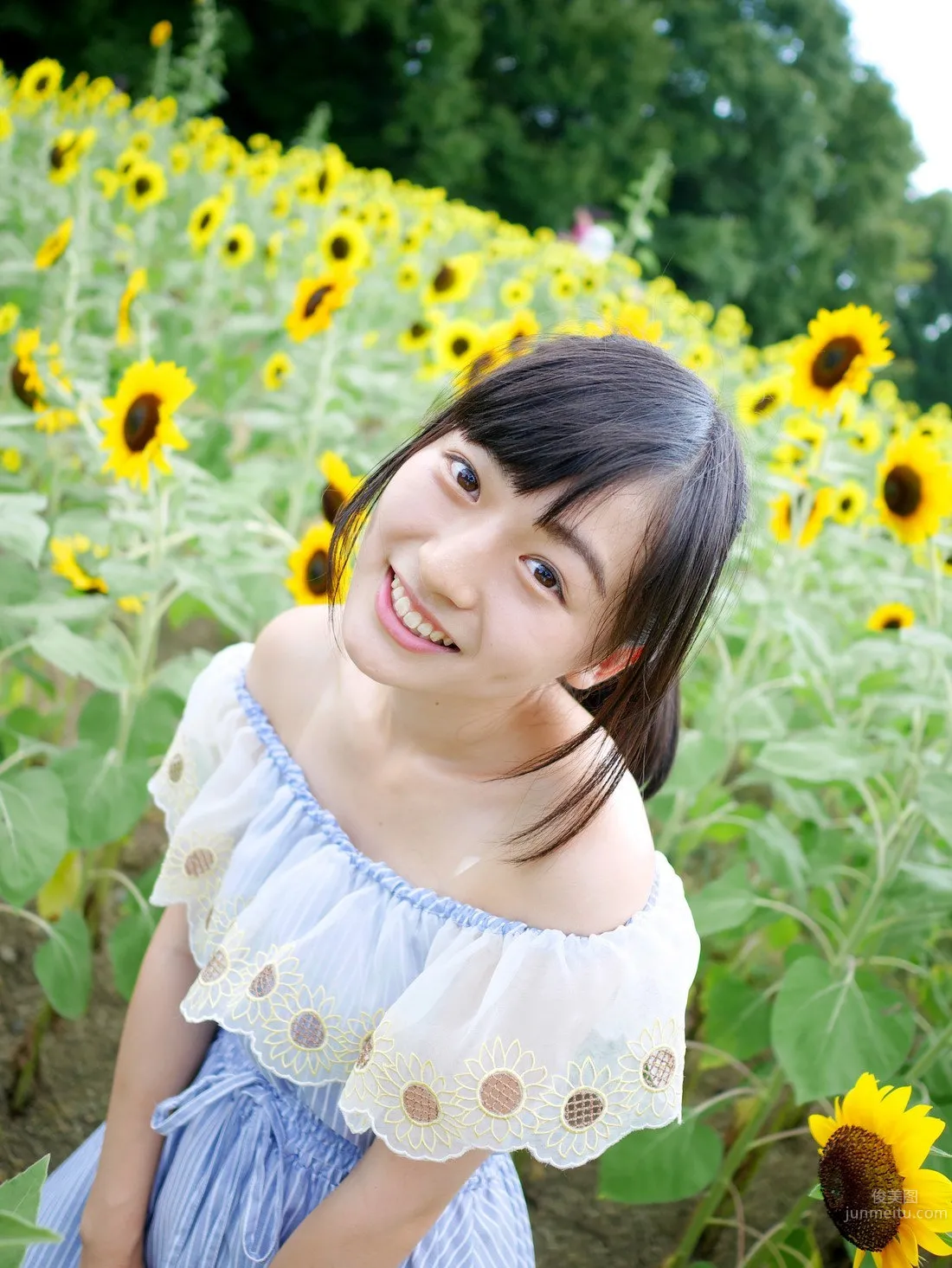 Akane Suzuki, Super Pure Outdoor Photos photo 8