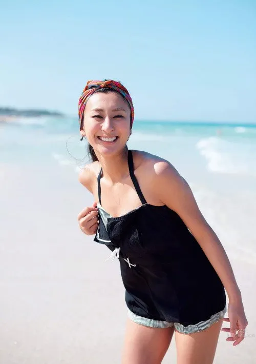 Mai Asada: BODY photo 13
