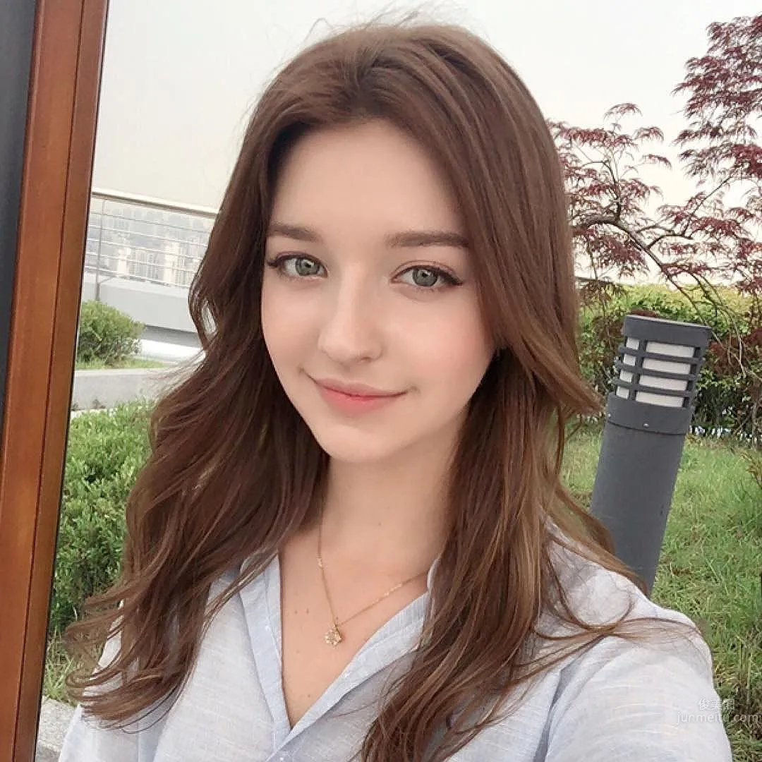 Angelina Danilova- 俄罗多姿的可爱美女_5