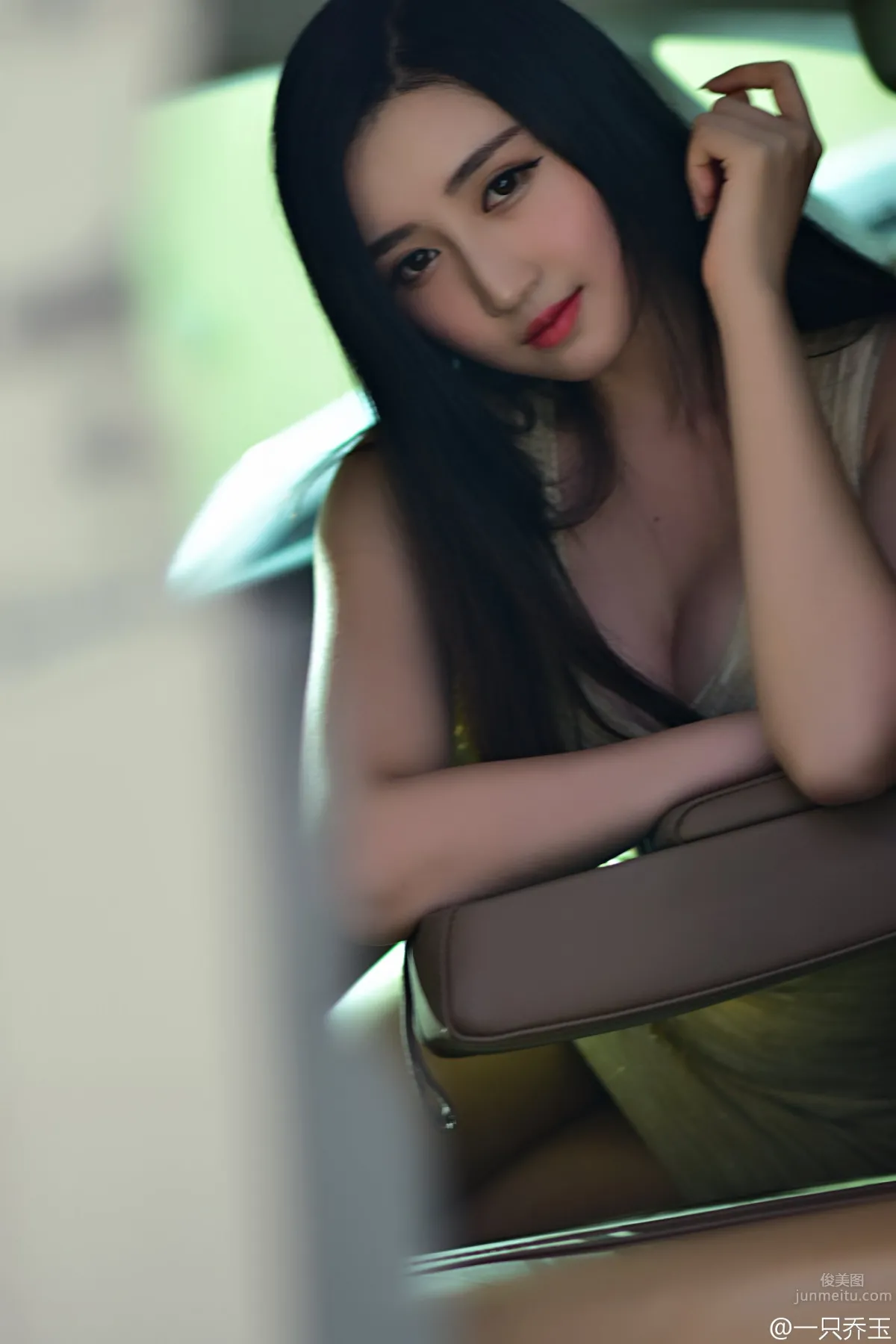 Qiao Yu - Long Legs Sexy Index Off the Charts photo 23