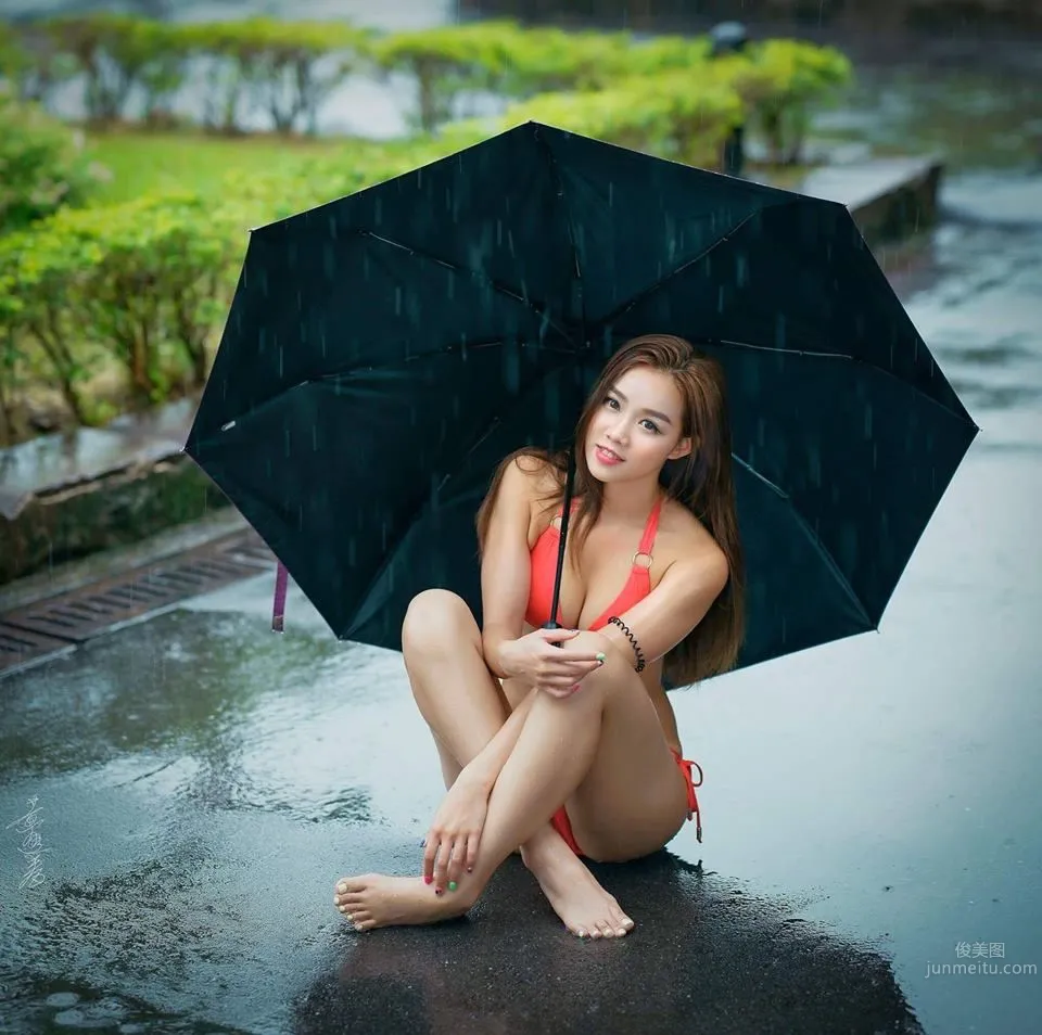 安馜薇- 阳光比基尼外拍写真_11
