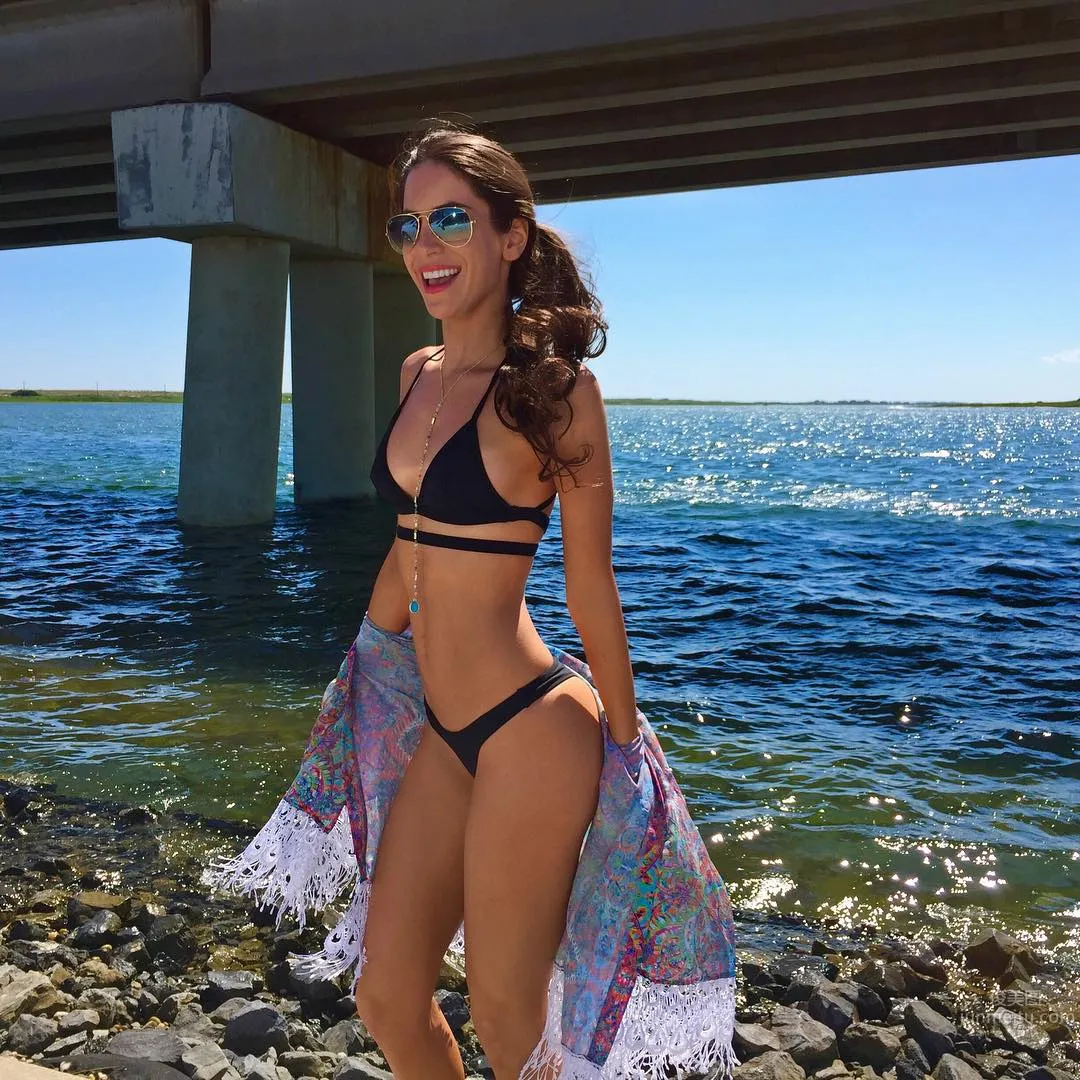 珍·赛尔特(Jen Selter)- 电臀女王魅惑私房照_9