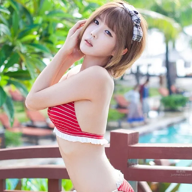 Heo Yun Mi - Off-the-Charts Looks Car Model Private Shoot photo 50