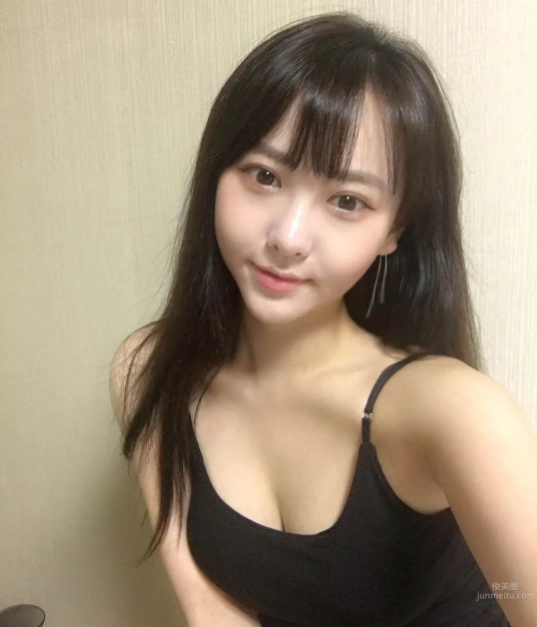 Lovelyn - Super Energetic Korean Cute Girl photo 34