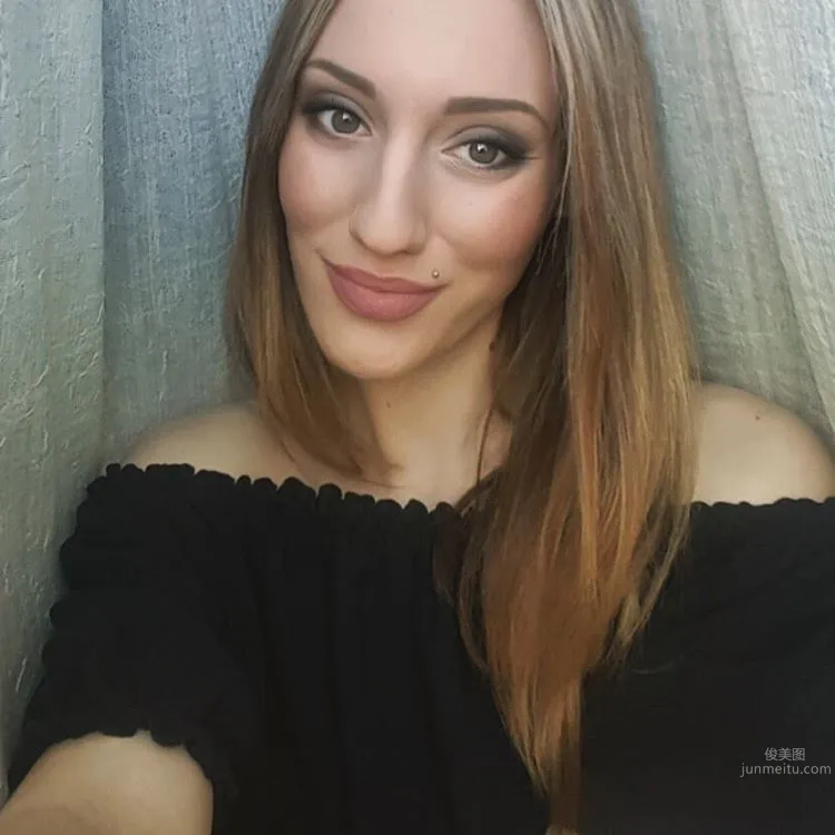 Anna Korakaki - Greek Shooting Goddess Chest Shaking Girl photo 8