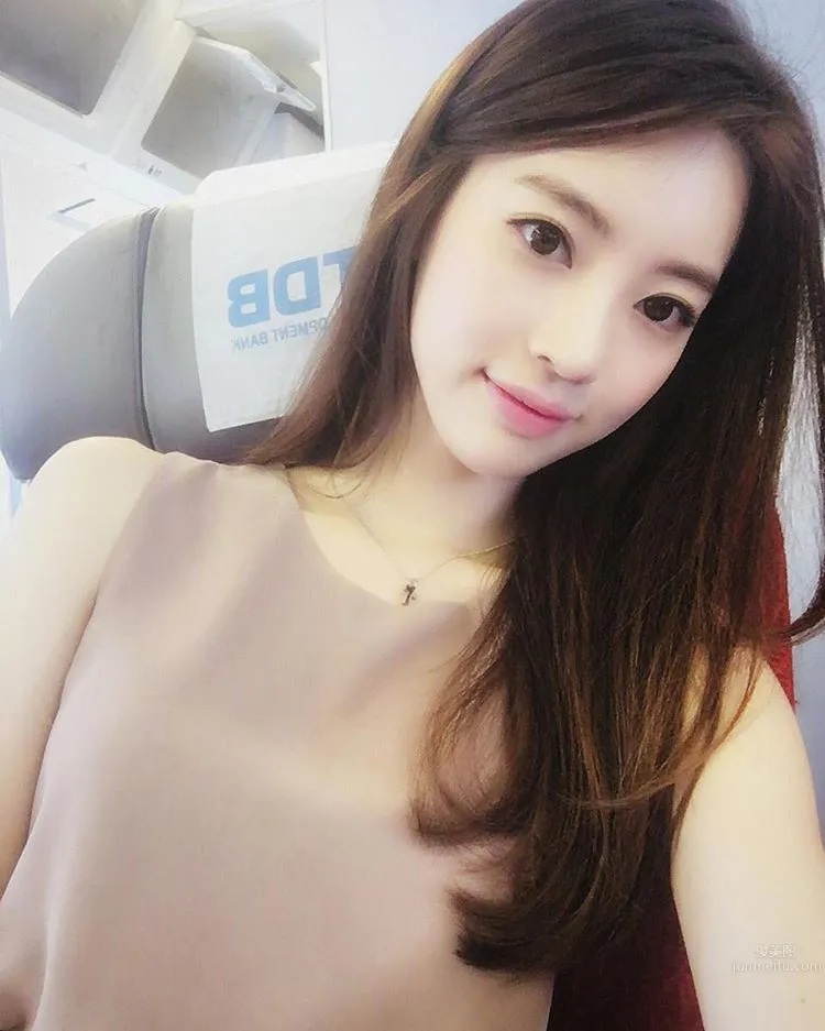 梁定原- 氣質瑜伽美女私房照 5