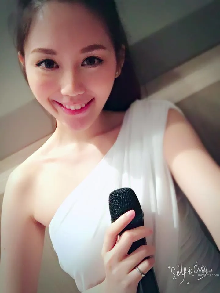Ni Yuru - Sweet Selfie Beauty with a Great Figure photo 10
