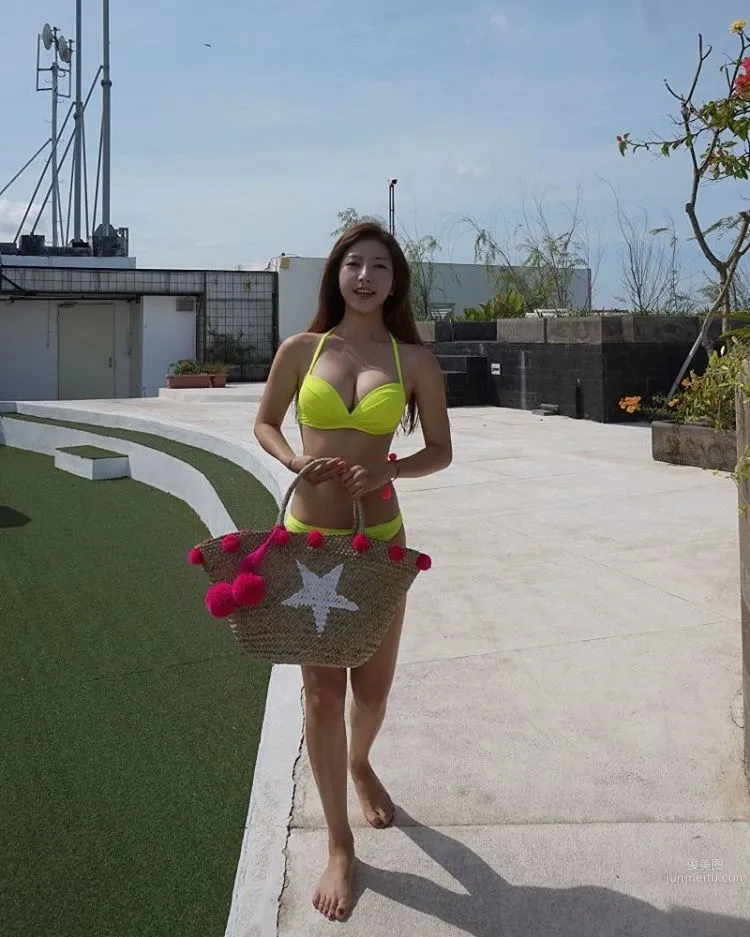 S.Amnani (Sam Nani) - Korean IG Dimple Beauty Private Shoot photo 12