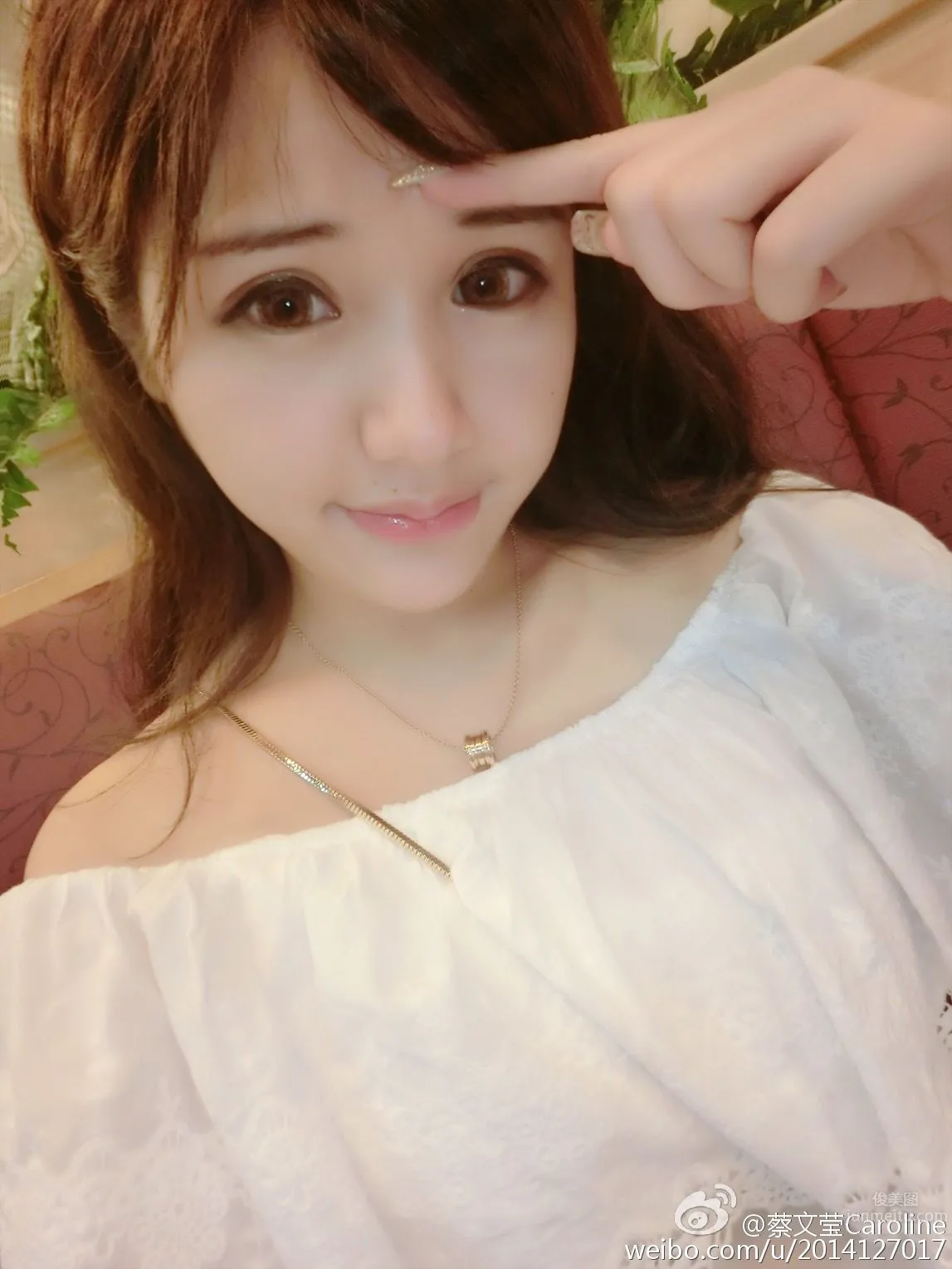 Cai Wenying - 2014 ChinaJoy Qifan Booth SG photo 5