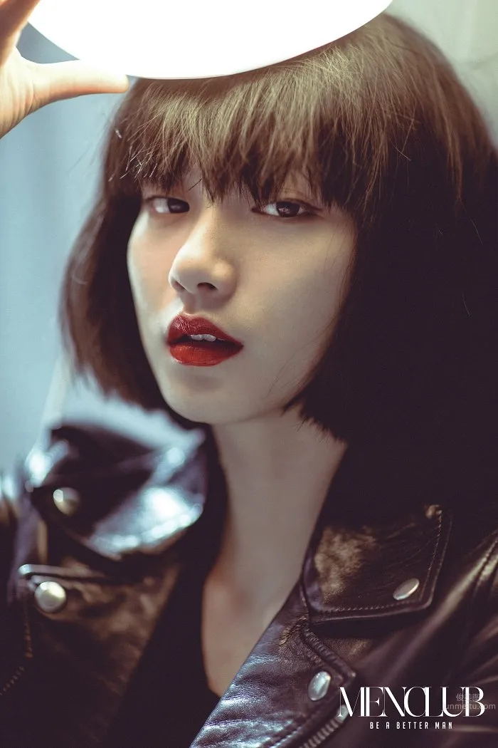 Angela Yuen: Literary Goddess Cool Elegant Photo photo 17