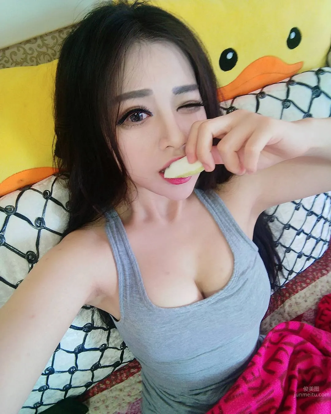 Chen Pen, A Girl Full of Melancholy Private Shoot photo 2
