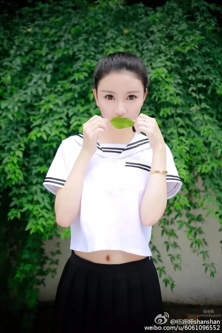 Yang Shanshan - Weibo Pure Photos photo 2