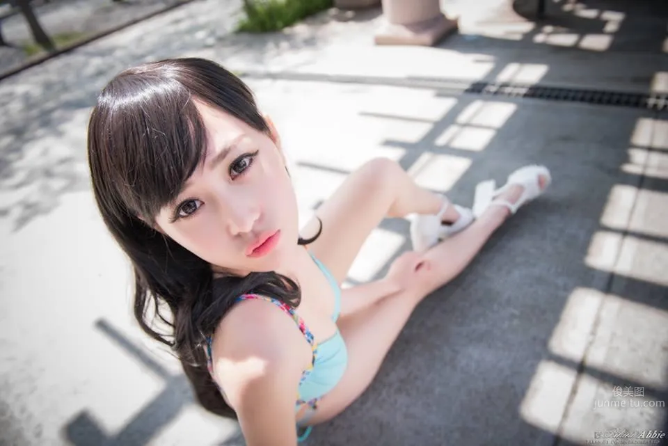 Abbie Huang, Taiwan Beautiful Legs Hot Model Designer photo 4