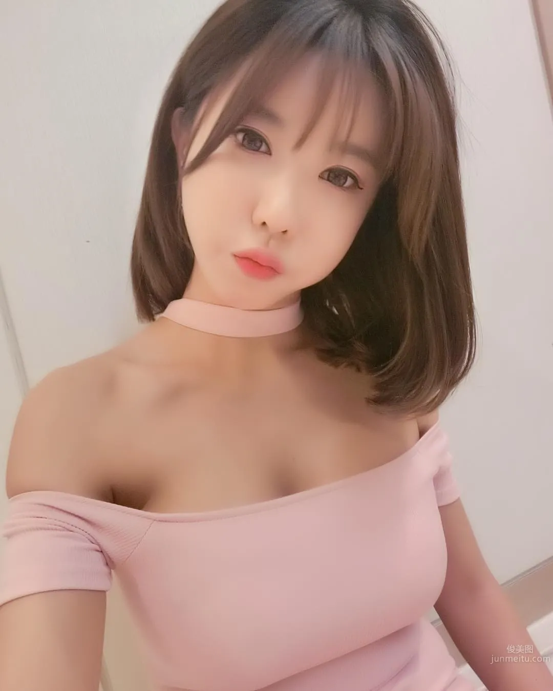 Heo Yun Mi - Off-the-Charts Looks Car Model Private Shoot photo 40