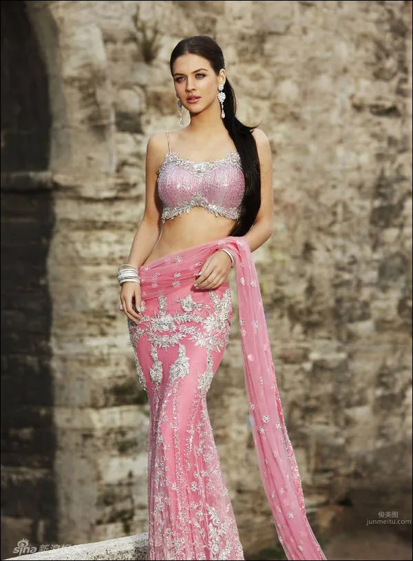 Neha Dalvi, India's National Treasure Ice Beauty photo 8