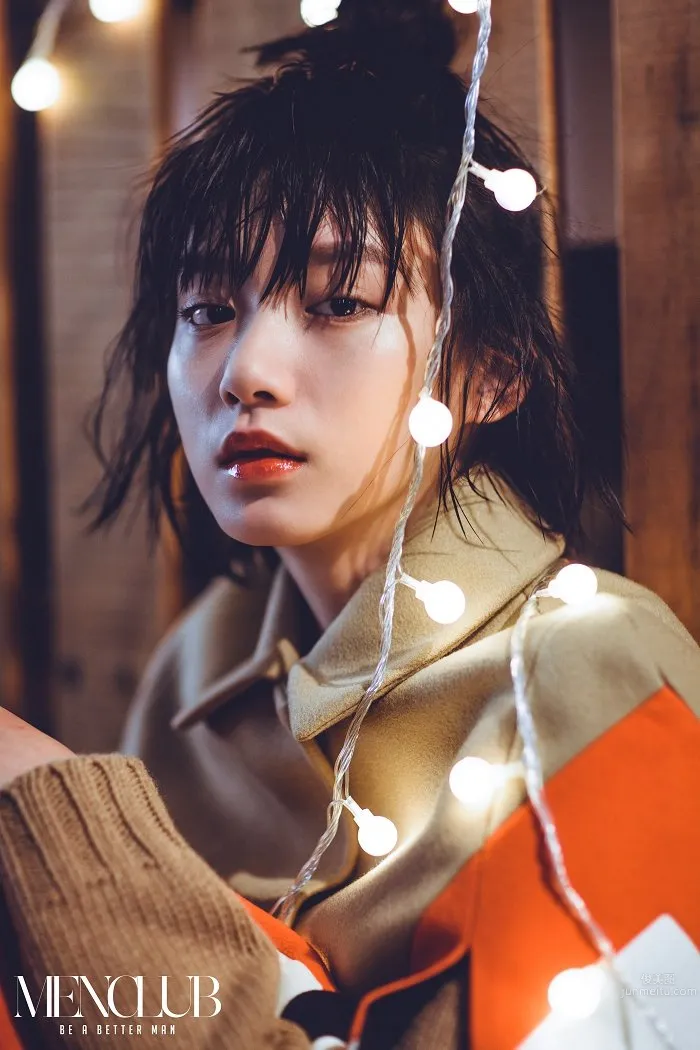 Angela Yuen: Literary Goddess Cool Elegant Photo photo 12