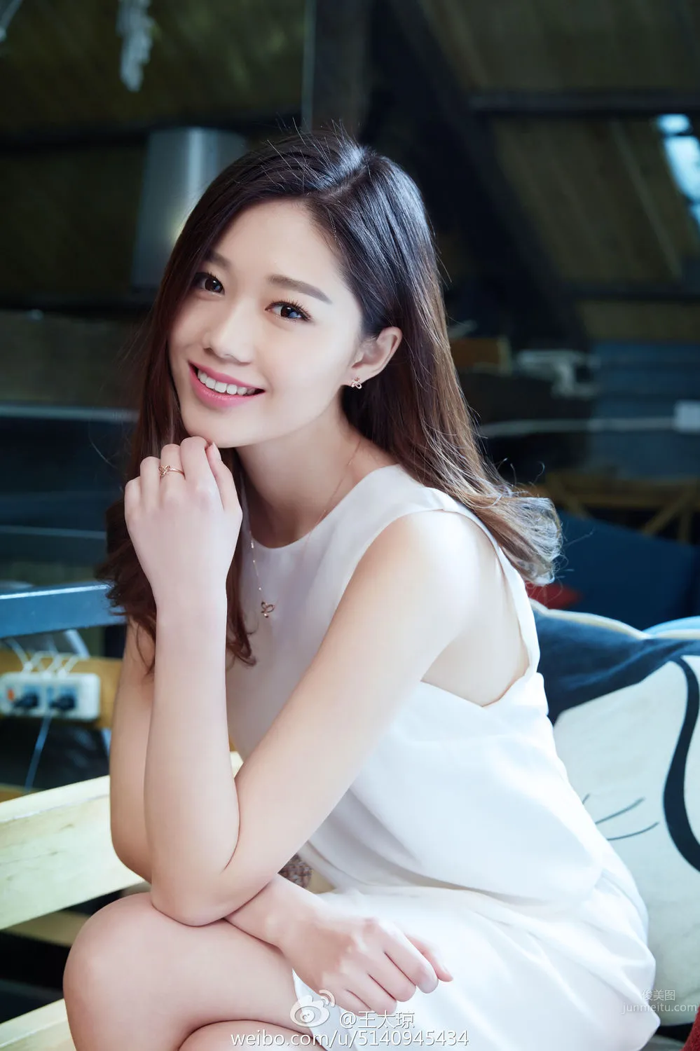 Wang Taiqiong - Chongqing Car Model Beautiful Private Shoot photo 4