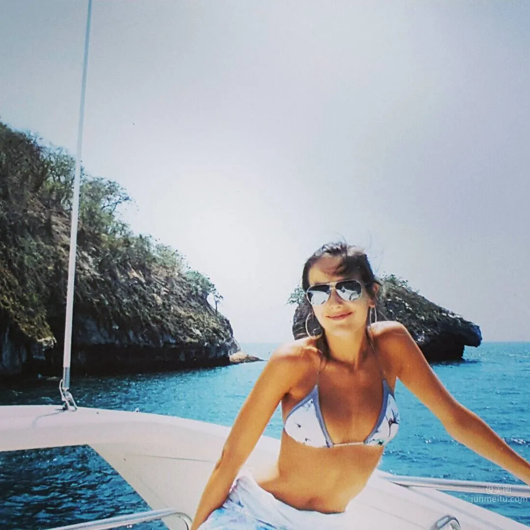 Camilla Belle- 美巴混血美女IG生活照_0