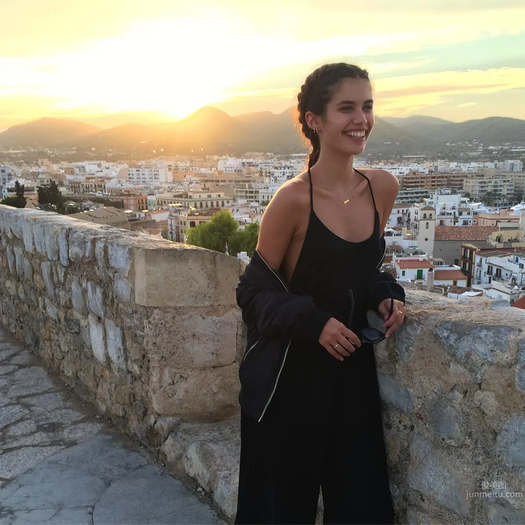 Sara Sampaio- 葡萄牙辣模性感私房照 25