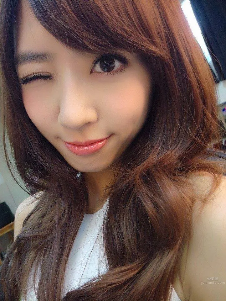 Hongshi (Hong Shihan) - Bikini Beautiful Photos Full of Youthful Spirit photo 10