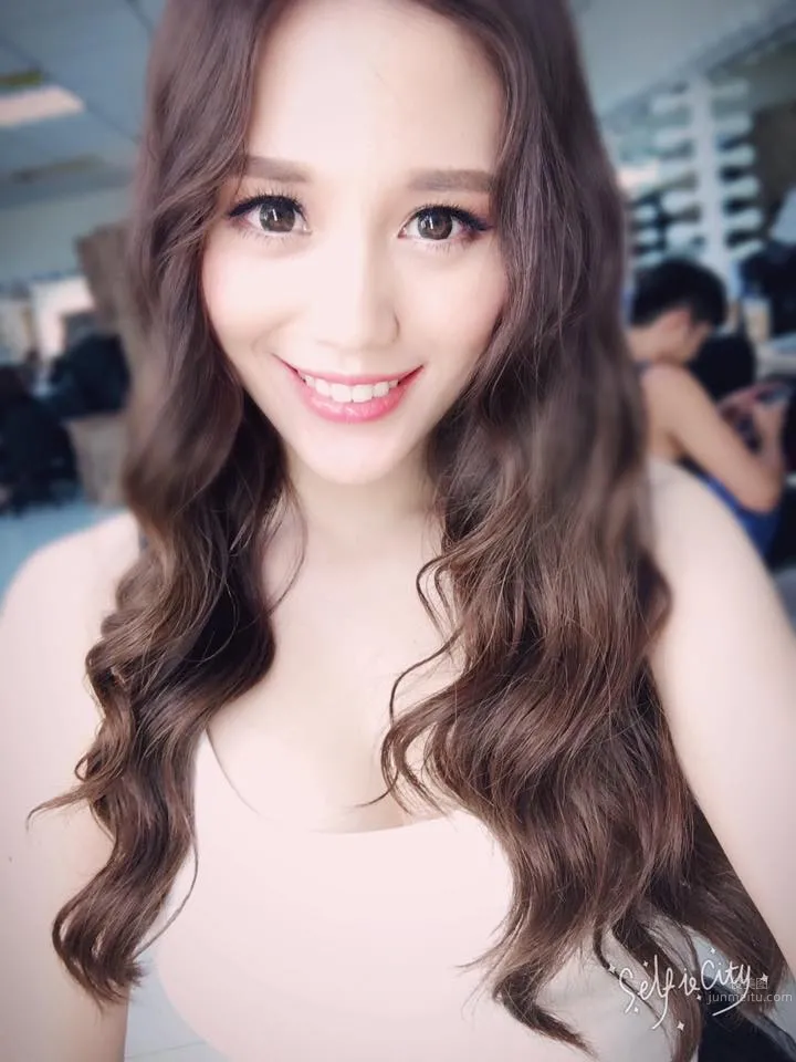 Ni Yuru - Sweet Selfie Beauty with a Great Figure photo 13