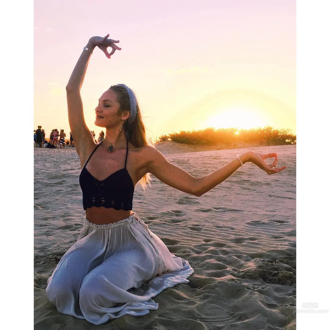 Candice Swanepoel- 南非第一火辣超模 7