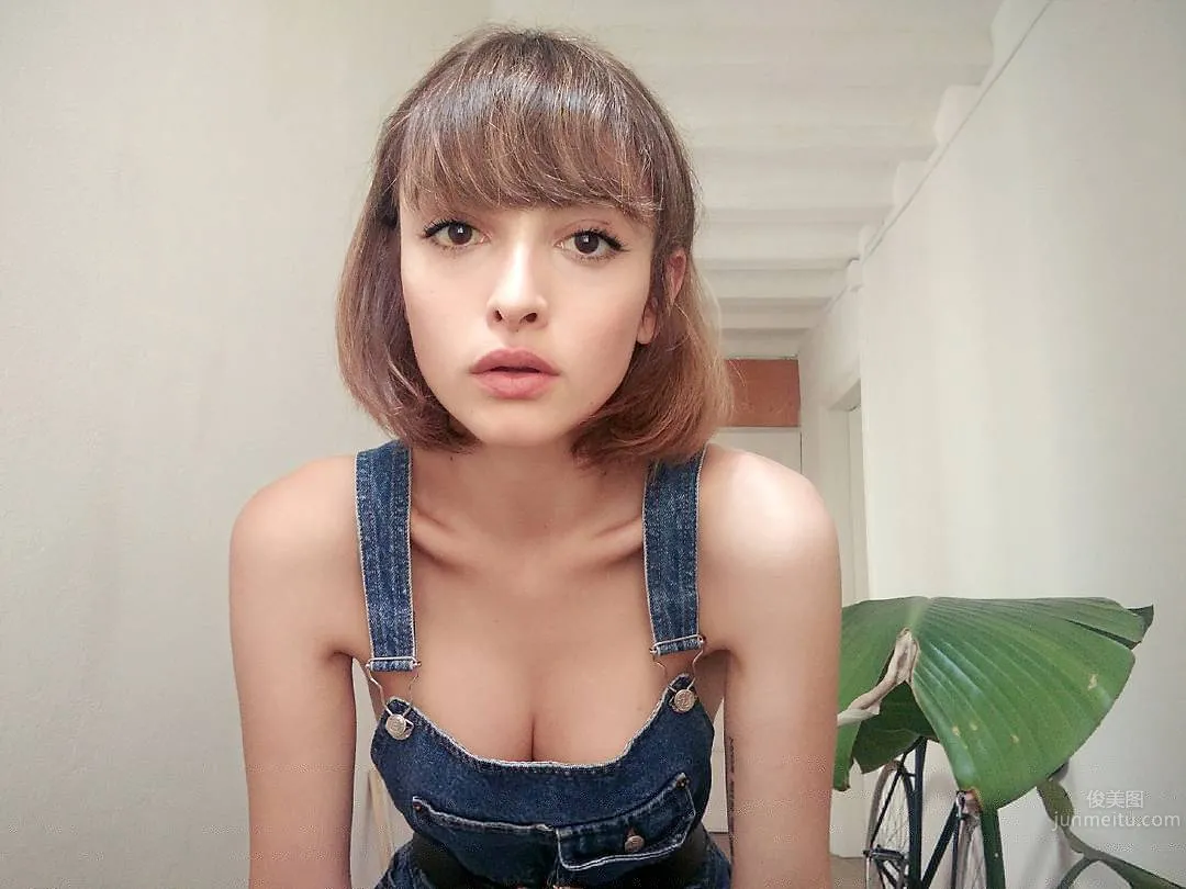 Irene Garcia Noren- 電眼酥胸迷倒世界網友 11