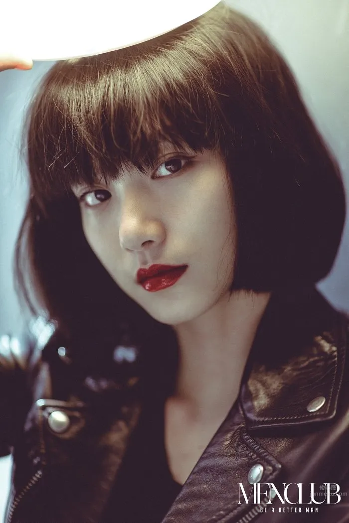 Angela Yuen: Literary Goddess Cool Elegant Photo photo 16
