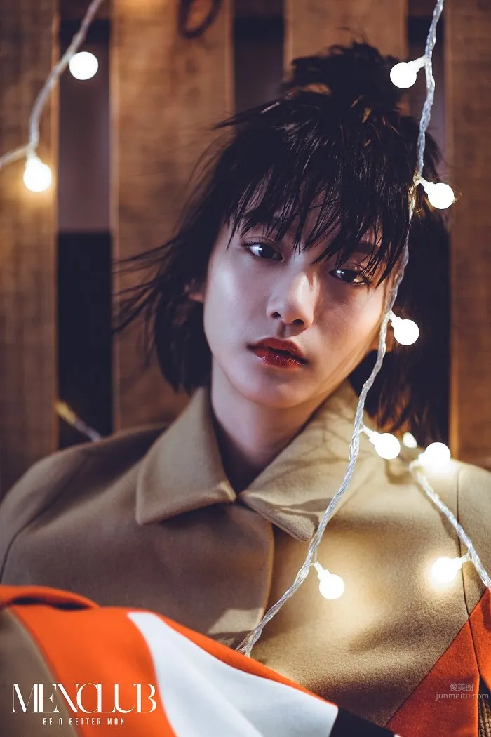 Angela Yuen: Literary Goddess Cool Elegant Photo photo 9