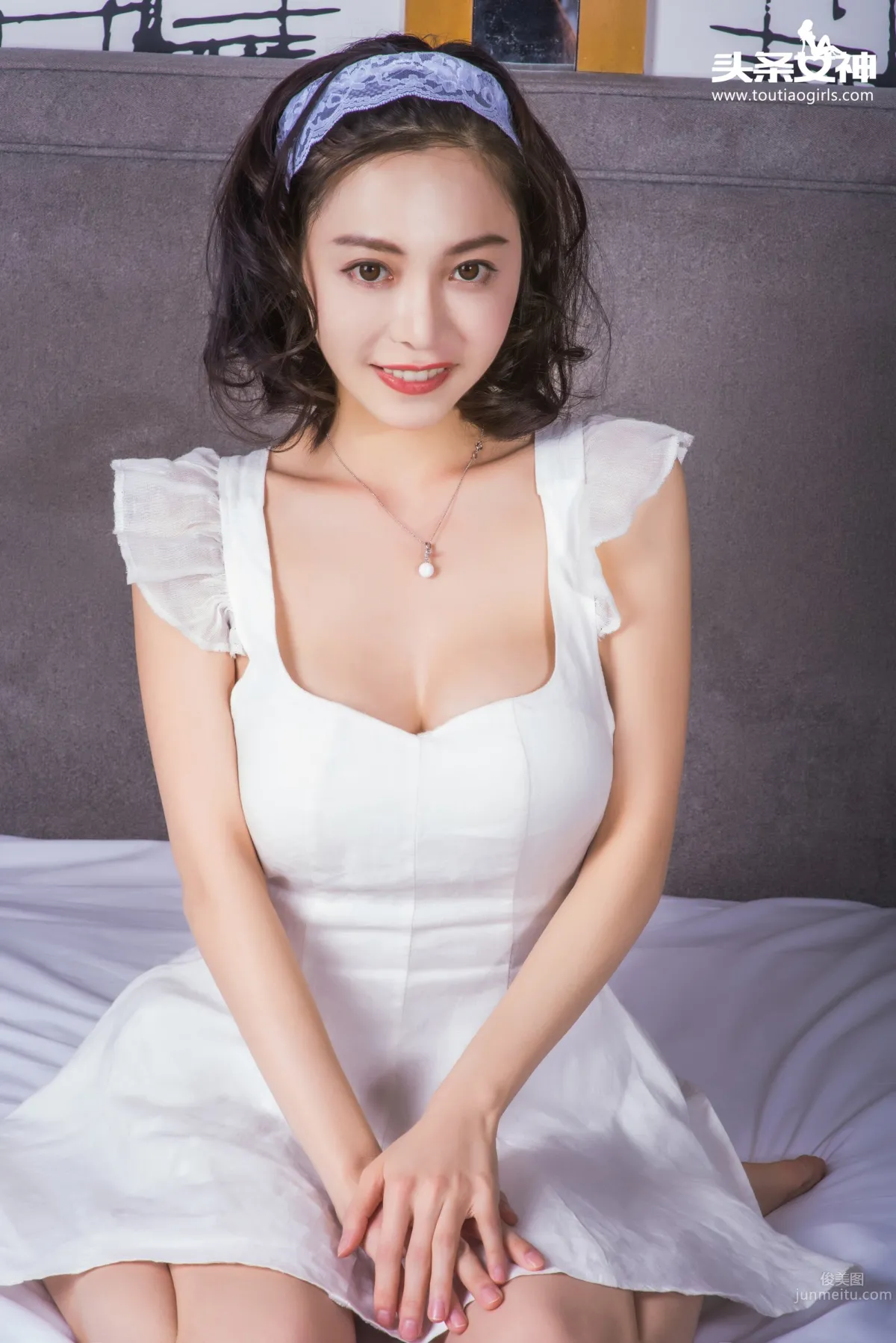 Xiao Ai, [TouTiao Goddess] 2016-12-10 Sensitive New Wife photo 2